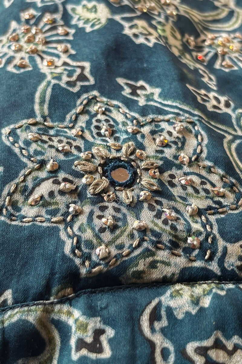 Zubeida Sabah Ajrak Modal Kurta - Image 7