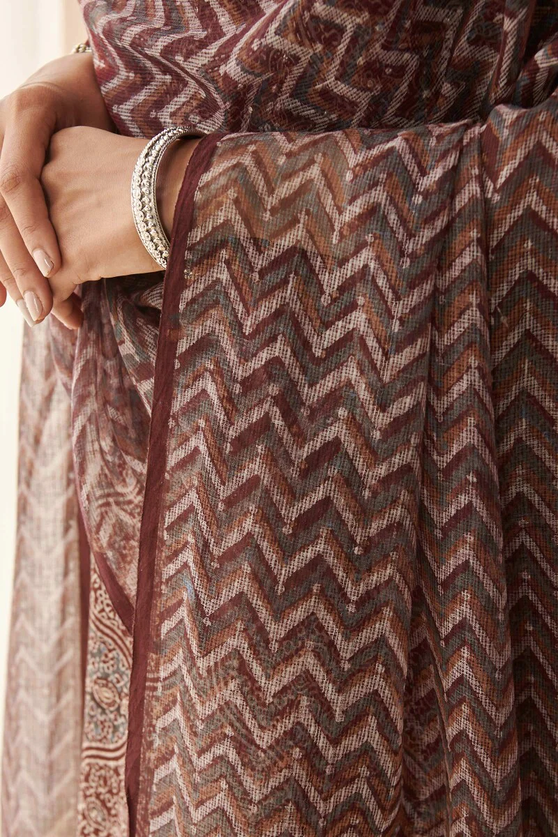 Zubeida Sareen Ajrak Kota Dupatta - Image 4